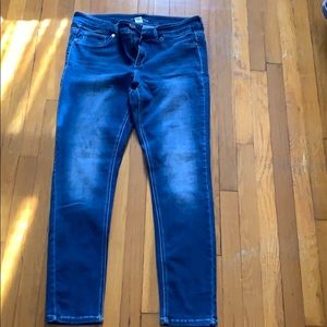 Maurices skinny jeans
